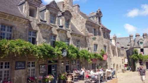 Locronan - París, Normandía y Bretaña Francesa (4)