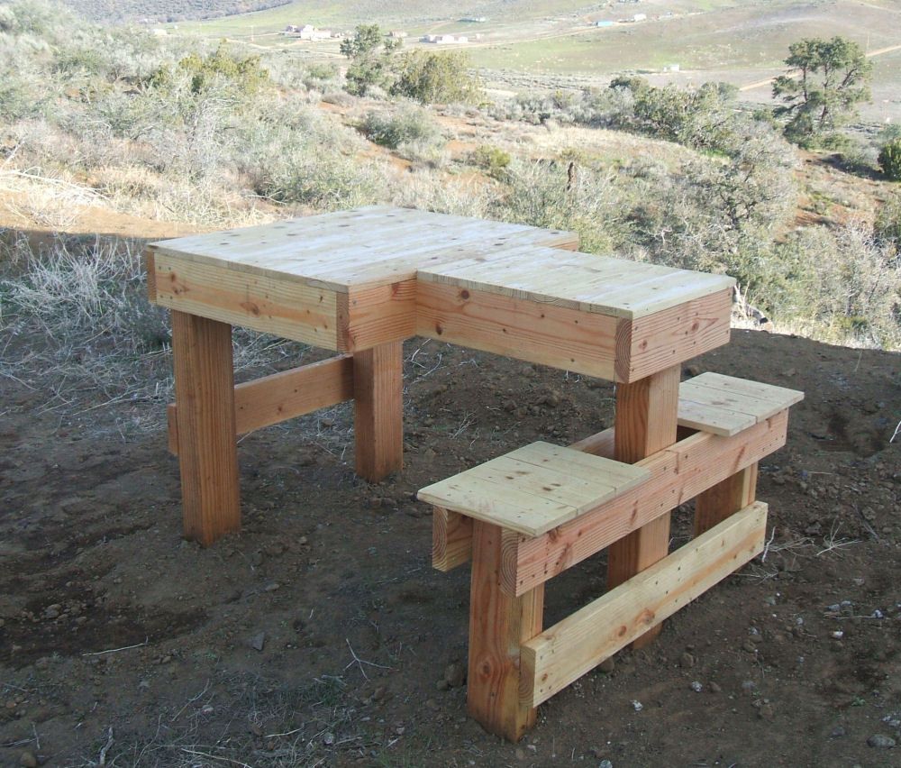 Benchrest: of making a simple sturdy shooting bench,