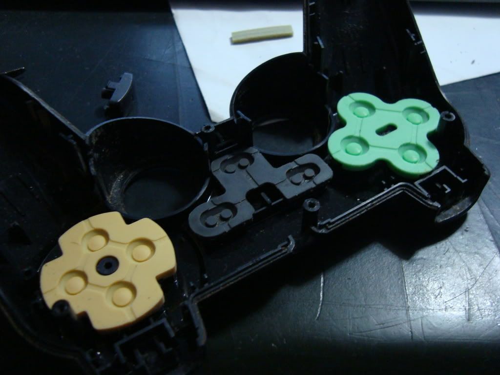 [http://i285.photobucket.com/albums/ll49/MaxClowReed/Tutorial%20Control/DSC02381-1.jpg]