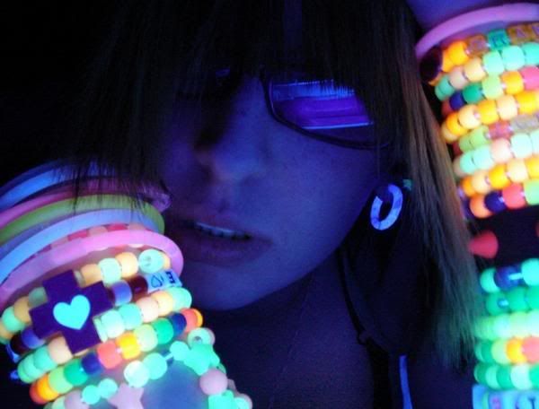 rave girl Pictures, Images and Photos