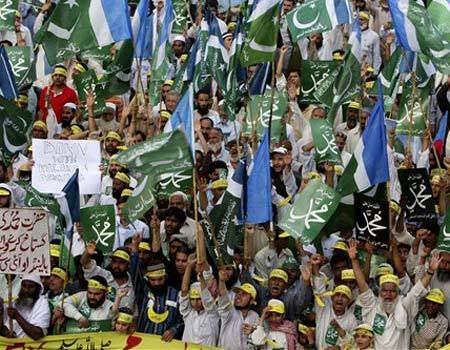 Photos: Grande marche anti-Fitna au Pakistan