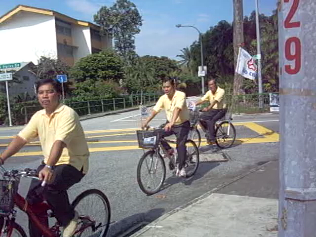 Joo Chiat PAP RC dog bicycle convoy