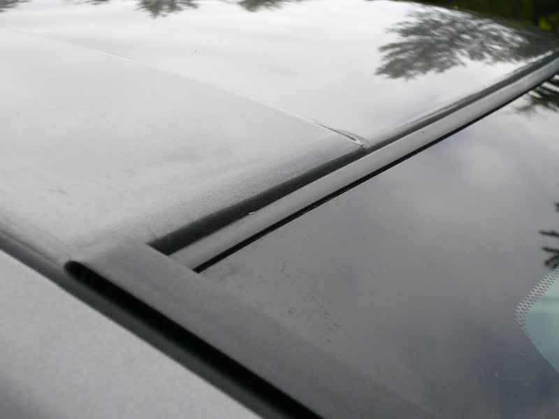 Jeep cherokee windshield trim #1