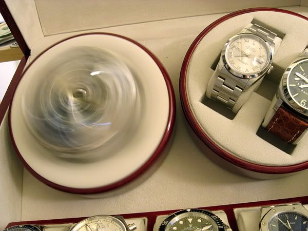 watchbox-spin.jpg