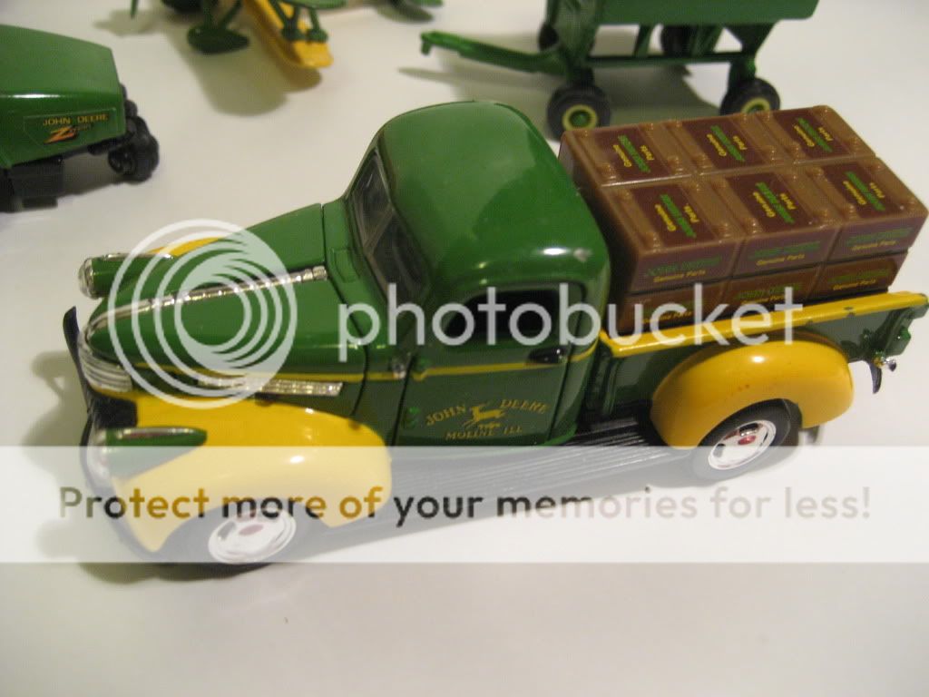 John Deere & Tonka die cast toy lot including a Gearbox 1941 Chevy 